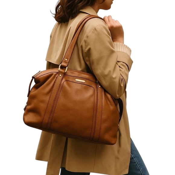 Michael Kors Leather Shoulder Bag Med To Large EUC - Picture 2 of 9